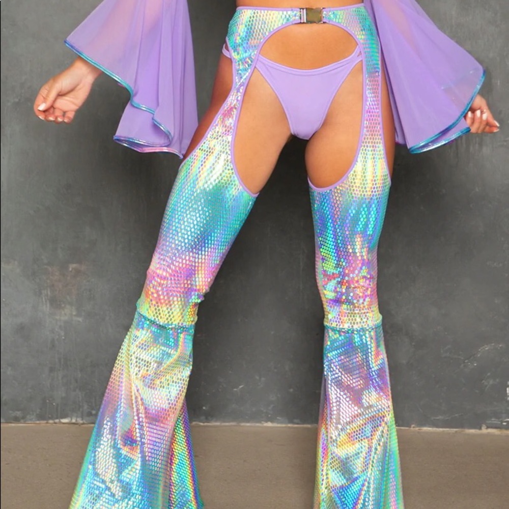 ISO J VALENTINE HONEYCOMB CHAPS